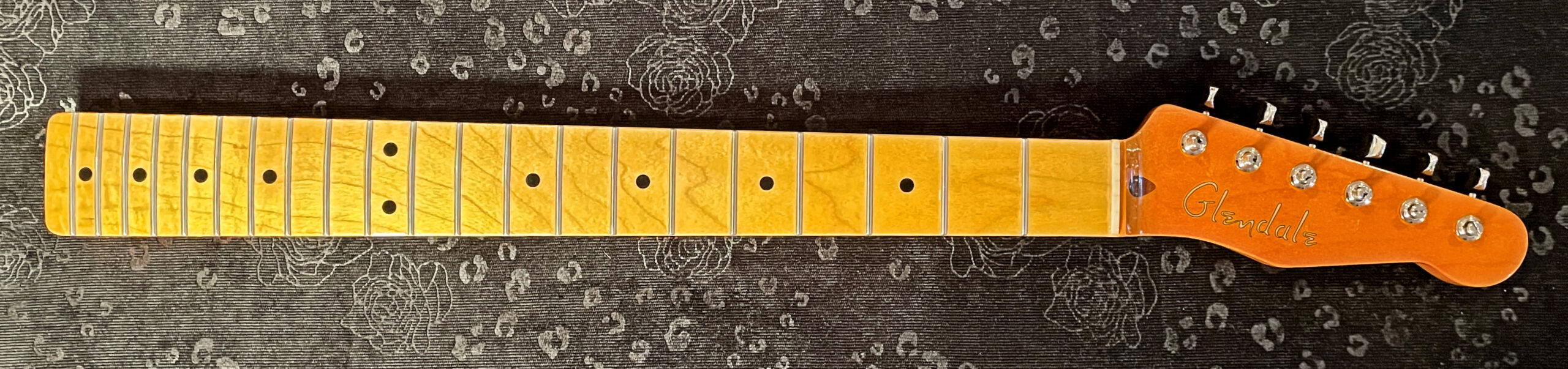 Glendale Flame Maple Neck Front